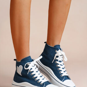 Baskets montantes avec détail cœur brillant